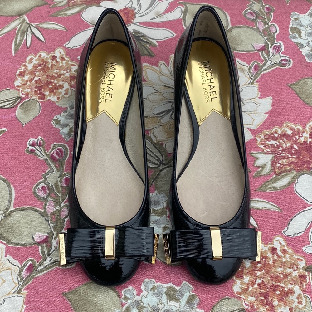 Perfect Black low heels!